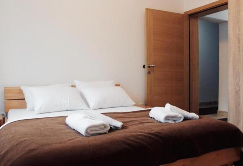 اتاق سوپریور, Konačište Simče