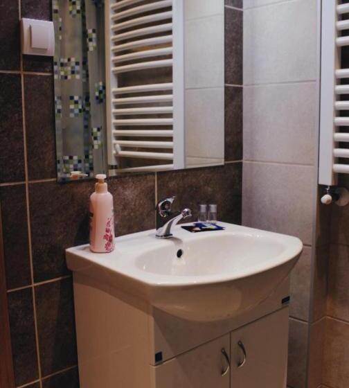 اتاق سوپریور, Konačište Simče