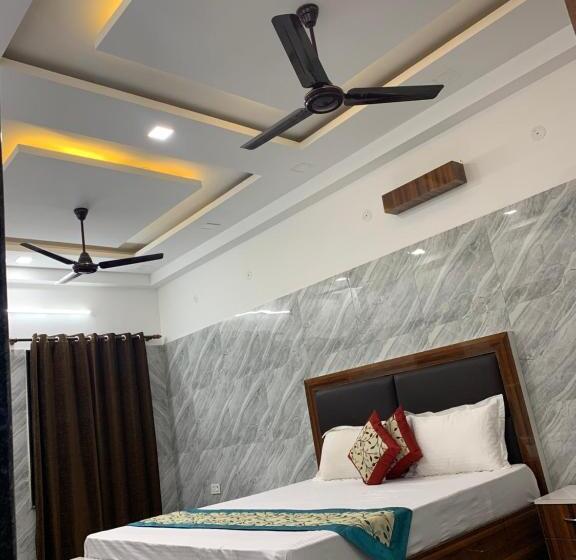 חדר דלוקס עם מרפסת נוף לים, Amar Leela