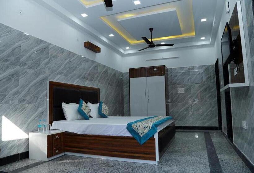 חדר דלוקס עם מרפסת נוף לים, Amar Leela