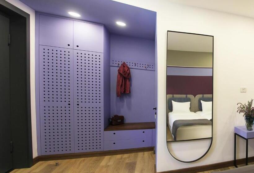 스탠다드 룸, Hover Boutique