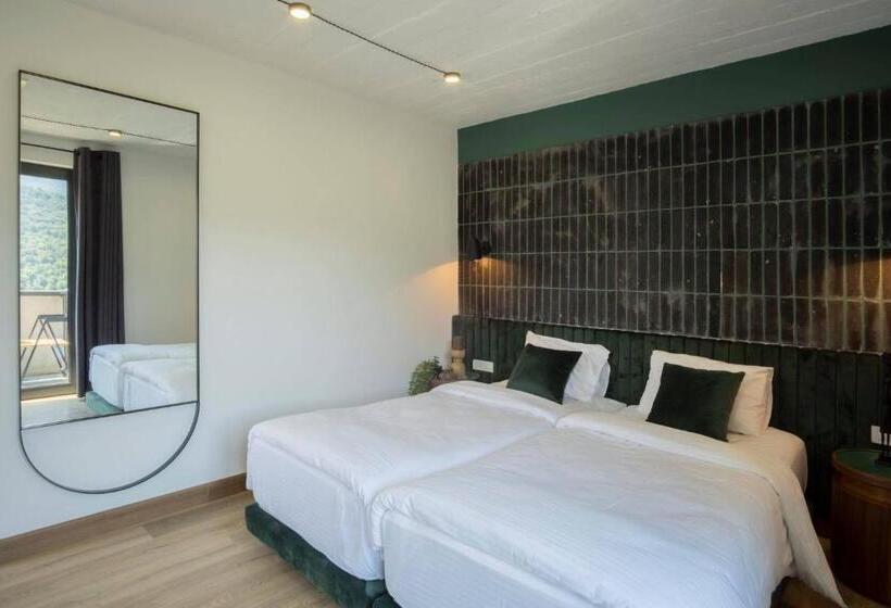 디럭스 룸, Hover Boutique