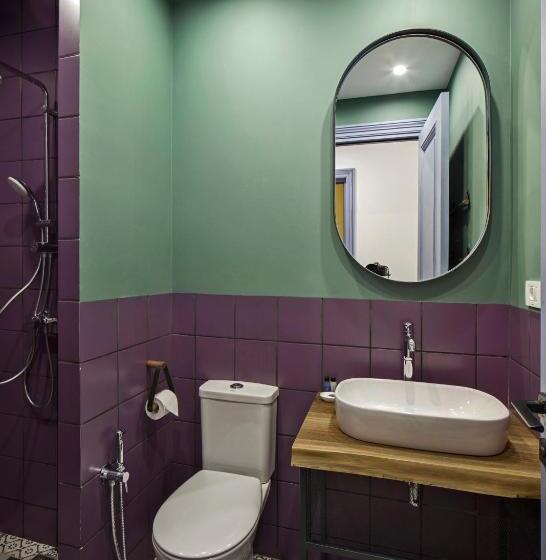 디럭스 룸, Hover Boutique