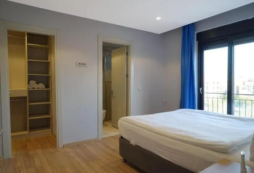 آپارتمان 2 خوابه, Mene Suites