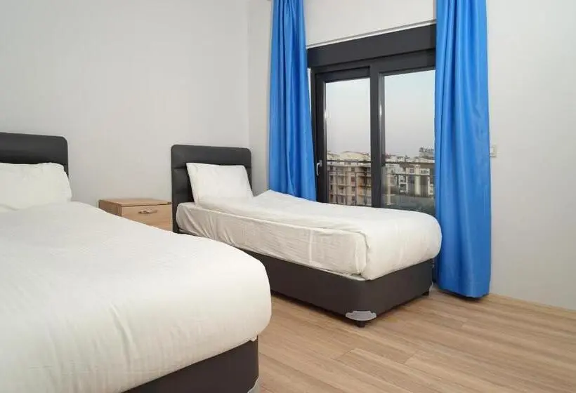 آپارتمان 2 خوابه, Mene Suites