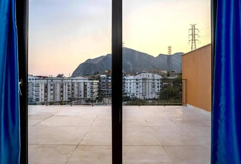 آپارتمان 3 خوابه, Mene Suites