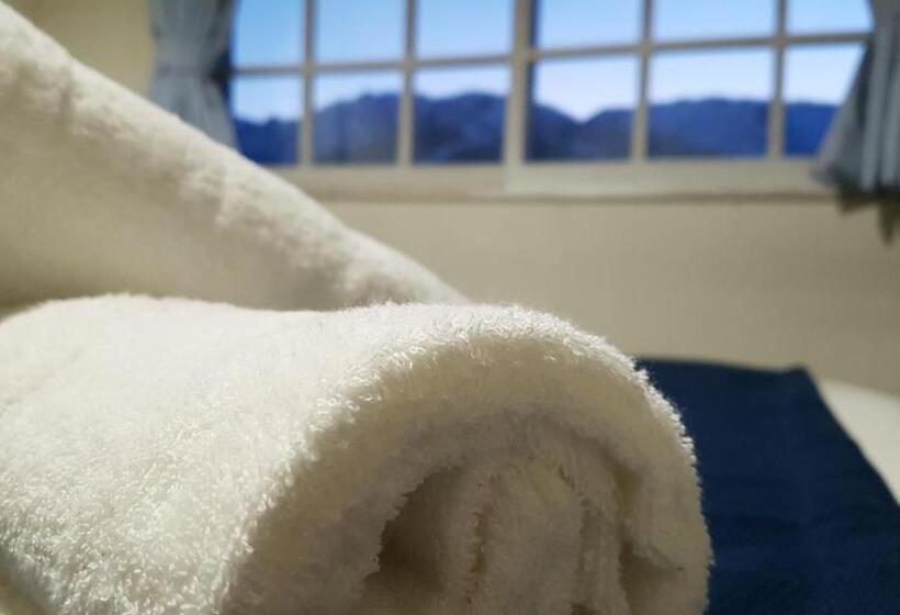 חדר סטנדרט לארבעה, Starfall Lodge