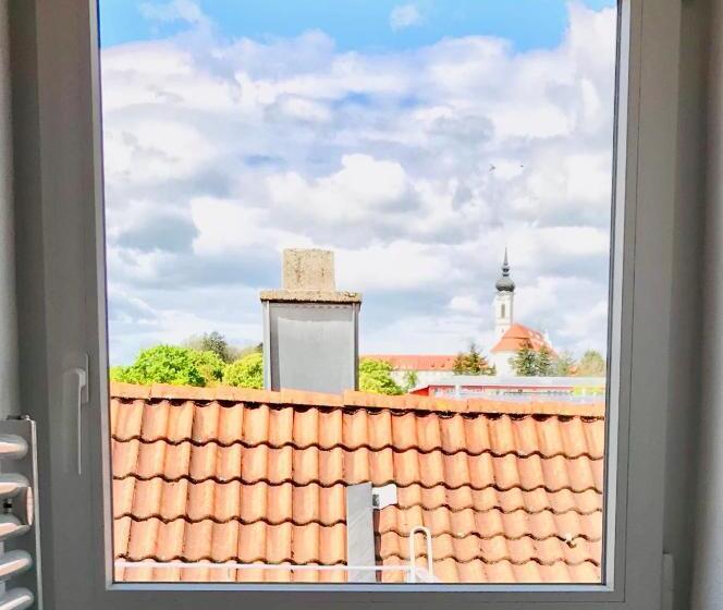 Quarto Economy, Garni Goldammer