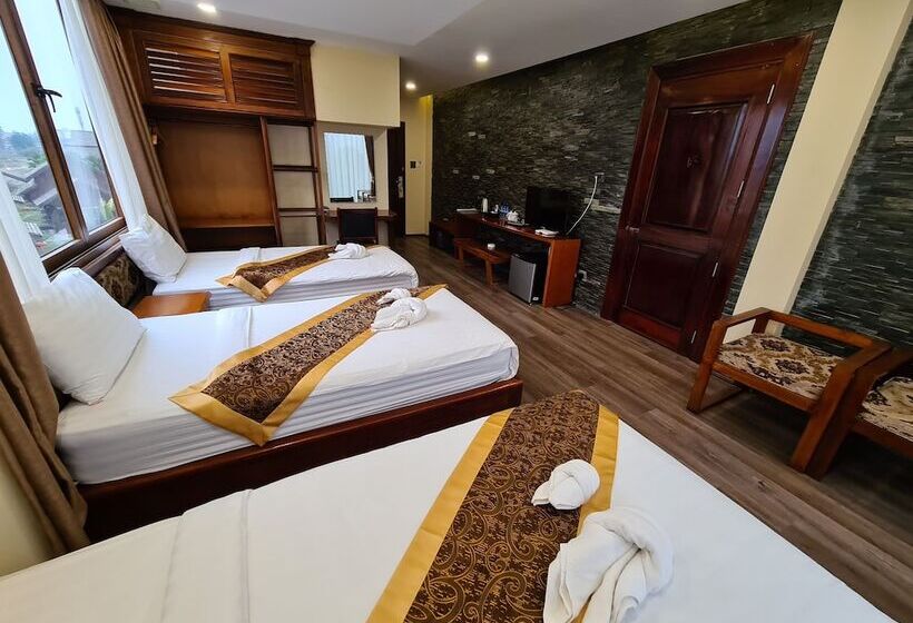 Трехместный Номер Deluxe, Lisha Grand