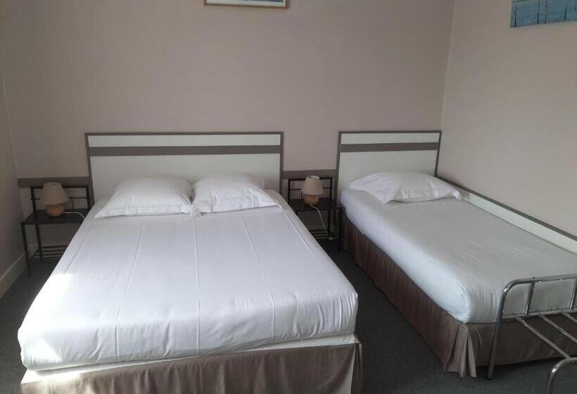 Трехместный Номер Superior, Hôtel De France La Teste Arcachon