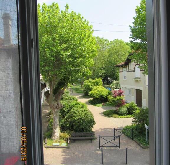 Семейный Номер, Hôtel De France La Teste Arcachon