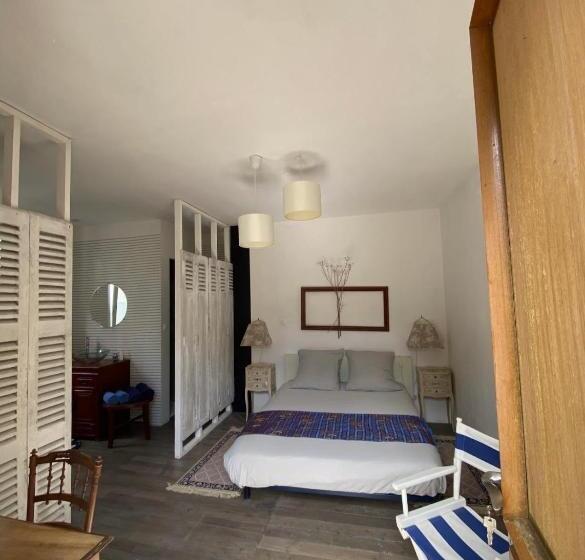 חדר סטנדרט עם טרסה, Le Motu Loire