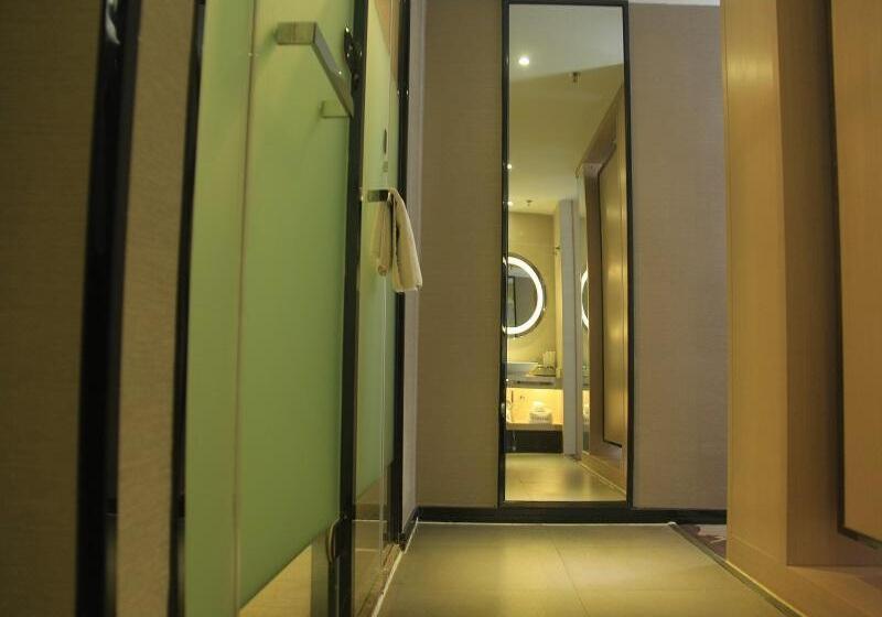 Номер Deluxe Кровать Кинг, Lavande Hotel Yinchuan Railway Station Wanda