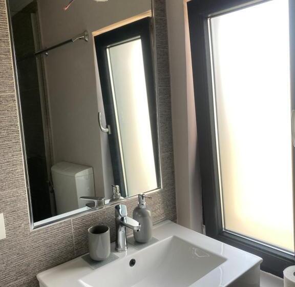 スタンダードトリプルルーム, Pensiunea Galileo