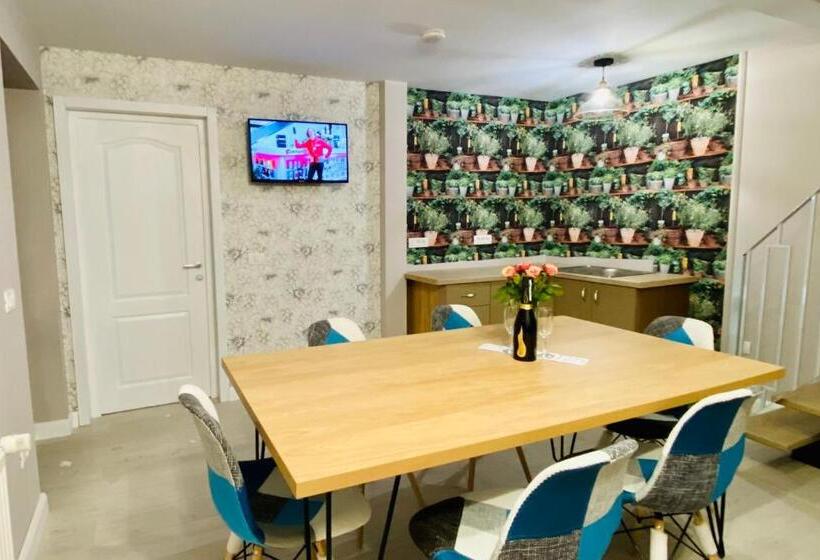 ファミリーステューディオ, Pensiunea Galileo