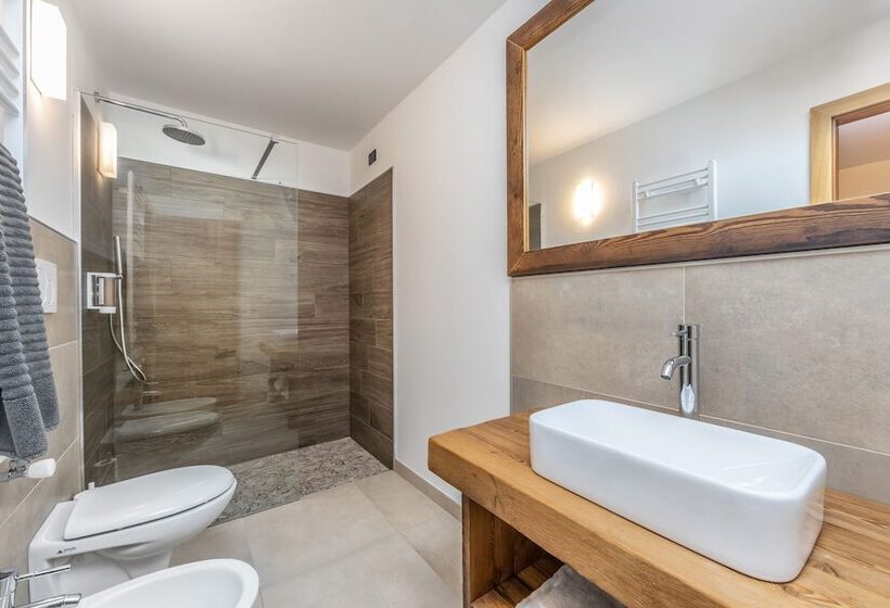 Номер Стандарт Вид на Горы, Rifugio Cereda