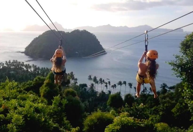 Deluxe Zimmer, Lexias Hostel And Workspace   El Nido