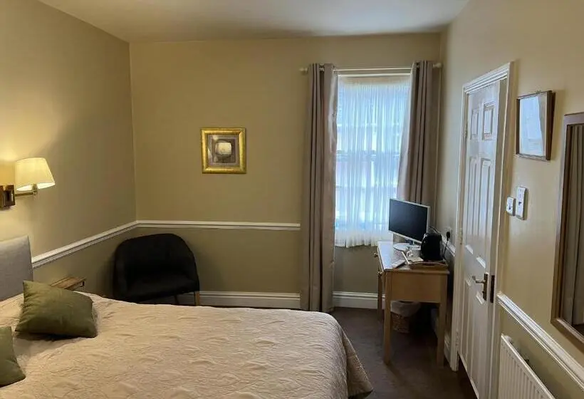 スタンダードルーム, Royal Oak Hotel, Garstang