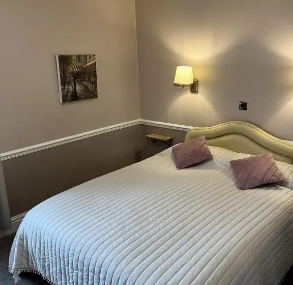 スーペリアールーム, Royal Oak Hotel, Garstang