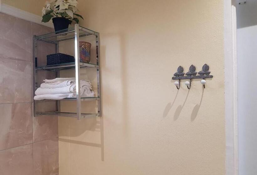 اتاق استاندارد با تخت بزرگ, Cool Breeze Discovery Bay