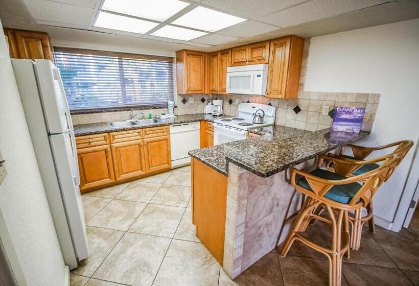 2 Bedroom Suite Pool View, Coral Reef Resort, A Vri Resort