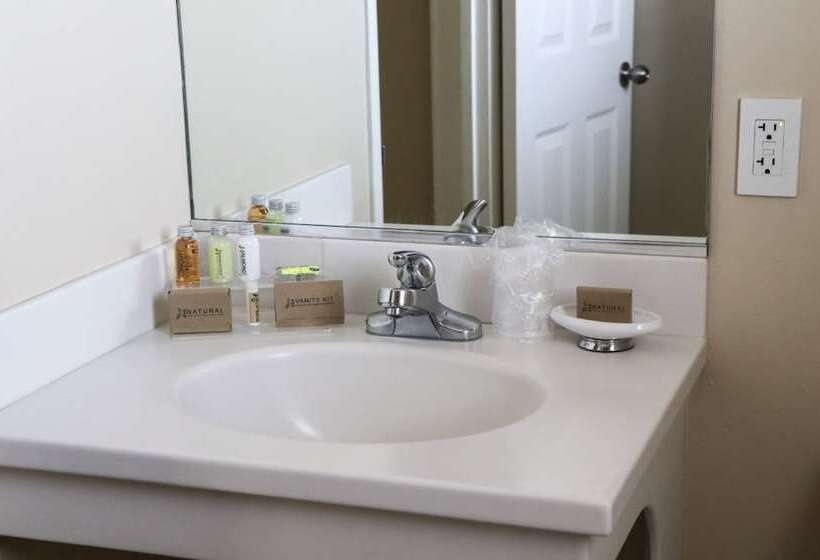 غرفة ديلوكس, Country Inn Motel