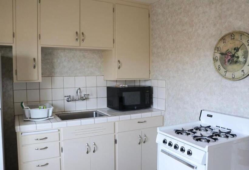 غرفة سوبيريور, Country Inn Motel