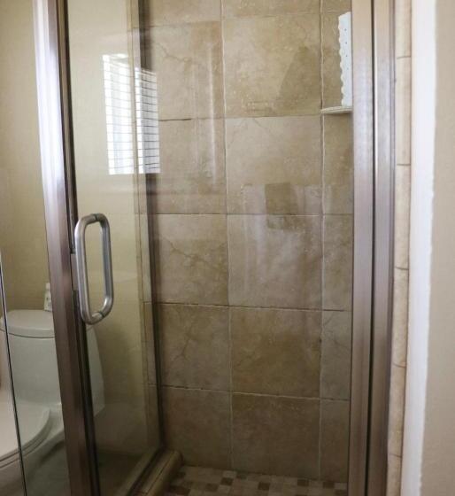 غرفة قياسية سرير كينج, Country Inn Motel