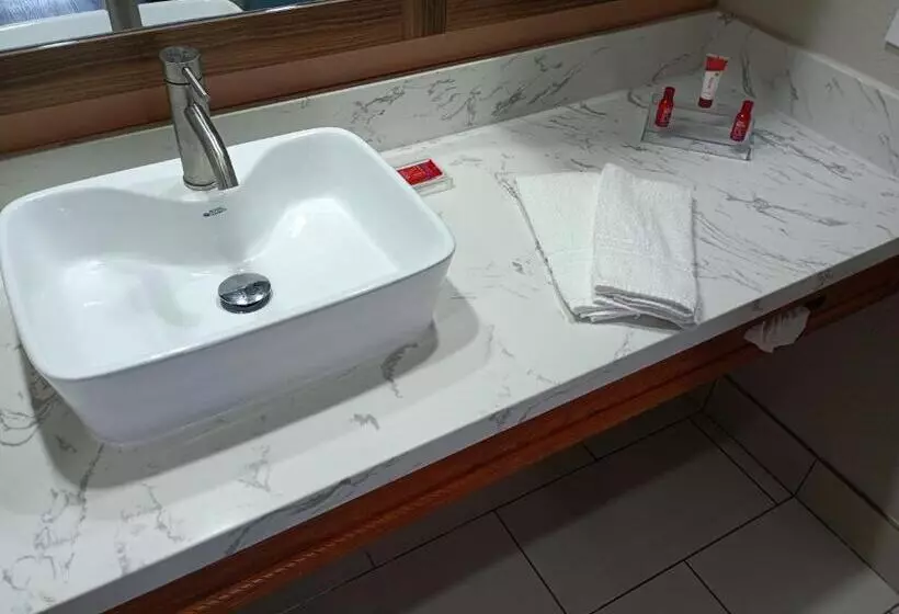 ２ダブルベッドのスタンダードルーム, Americas Best Value Inn & Suites Alvin/houston