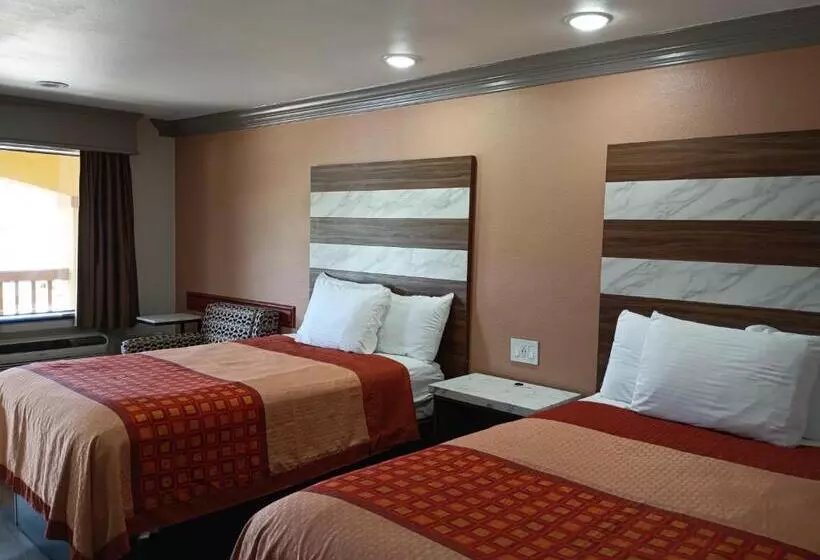 ２ダブルベッドのスタンダードルーム, Americas Best Value Inn & Suites Alvin/houston