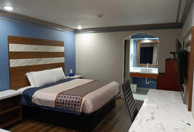 キングサイズベッドのスタンダードルーム, Americas Best Value Inn & Suites Alvin/houston