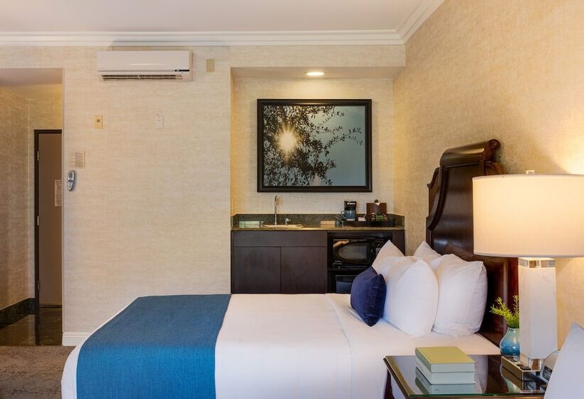 إستوديو قياسى, Ayres Suites Diamond Bar