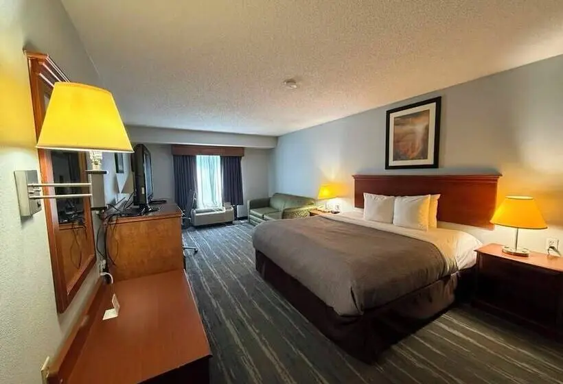 スイート, Baymont by Wyndham Memphis I-40