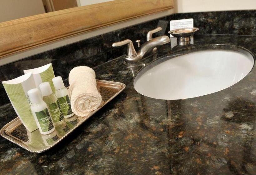 غرفة قياسية, Best Western Plus White Bear Country Inn