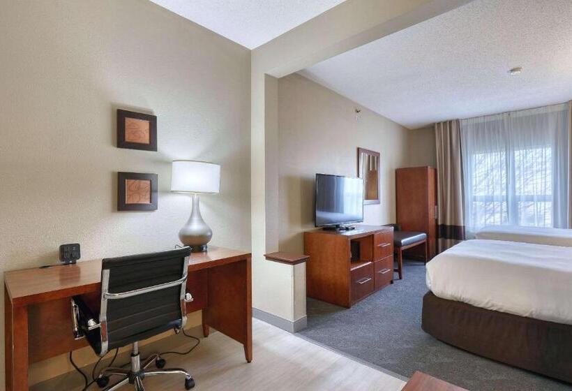 Люкс, Comfort Suites Madison West