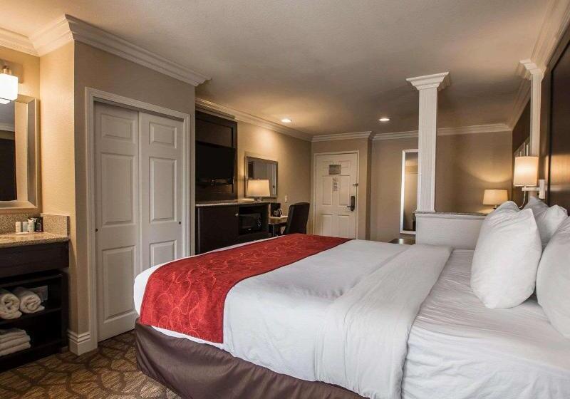 Люкс Кровать Кинг, Comfort Suites San Clemente Beach