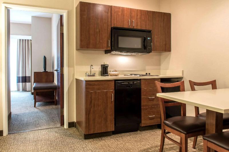 سوئیت با تخت بزرگ, Comfort Suites Scranton Near Montage Mountain