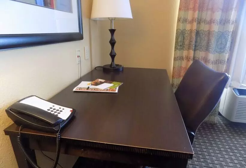 ハイドロマッサージバス付きスイート, Country Inn & Suites By Radisson, Evansville, In