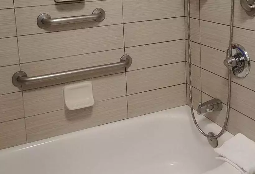 障害者適応デラックスルーム, Courtyard By Marriott Portland Tigard