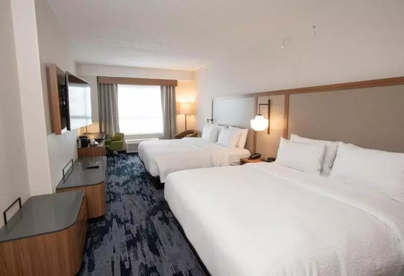 キングサイズベッドのスタンダードルーム, Fairfield By Marriott Inn & Suites Newport Cincinnati
