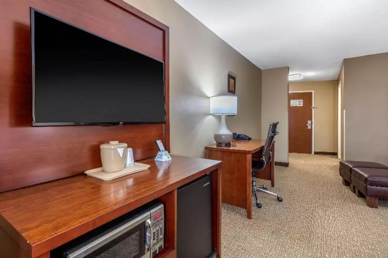 身障者適用スタンダードルーム, Holiday Inn Express Hotel & Suites Topeka North By Ihg