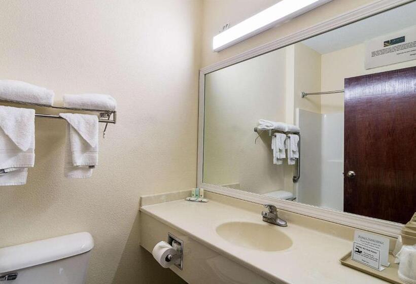 جناح, Quality Inn & Suites Near I 80 And I 294