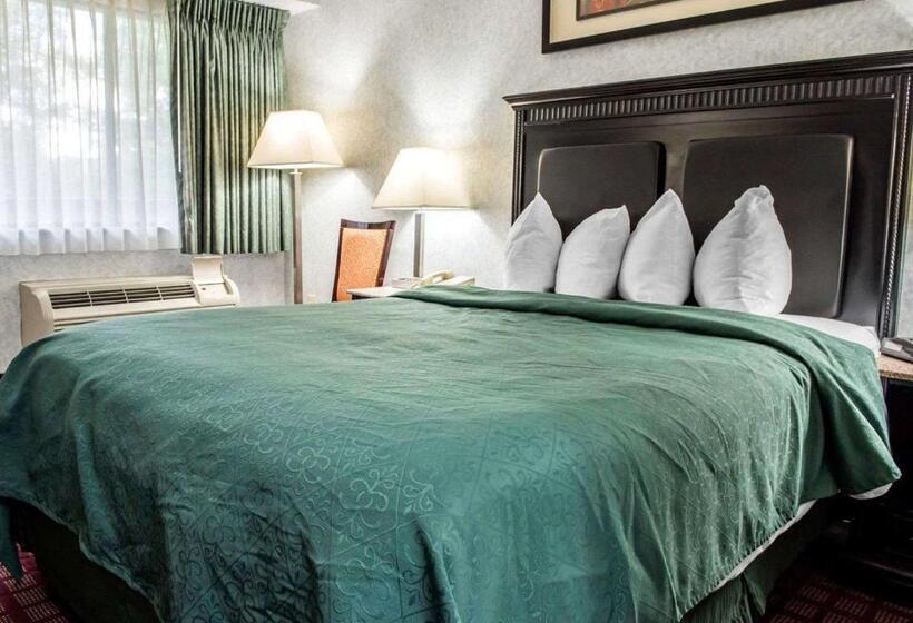 标准间, Quality Inn & Suites North Gibsonia