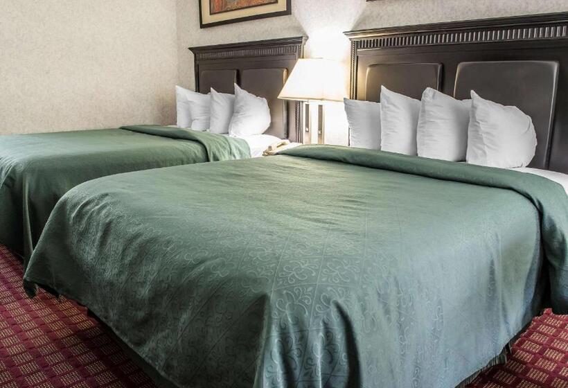 带2个双人床的标准工作室, Quality Inn & Suites North Gibsonia