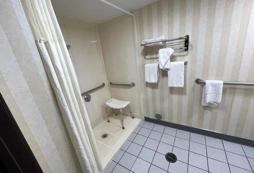 一楼标准间, Quality Inn & Suites North Gibsonia