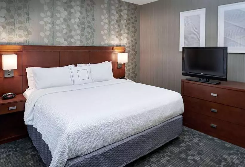スイート, Sonesta Select Milwaukee Brookfield