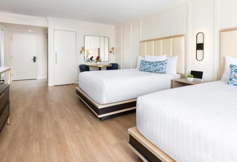 غرفة قياسية, The Anza  A Calabasas