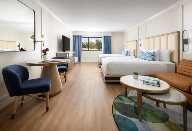 غرفة قياسية, The Anza  A Calabasas