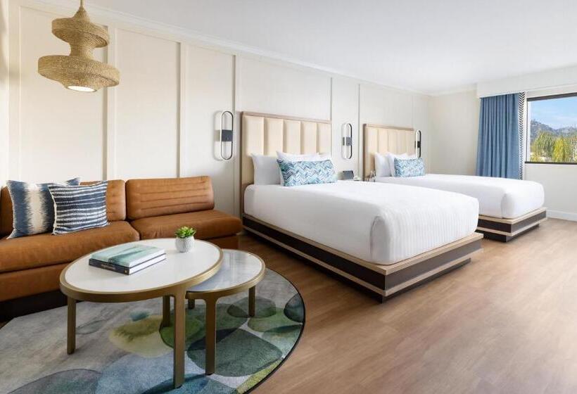 غرفة قياسية, The Anza  A Calabasas