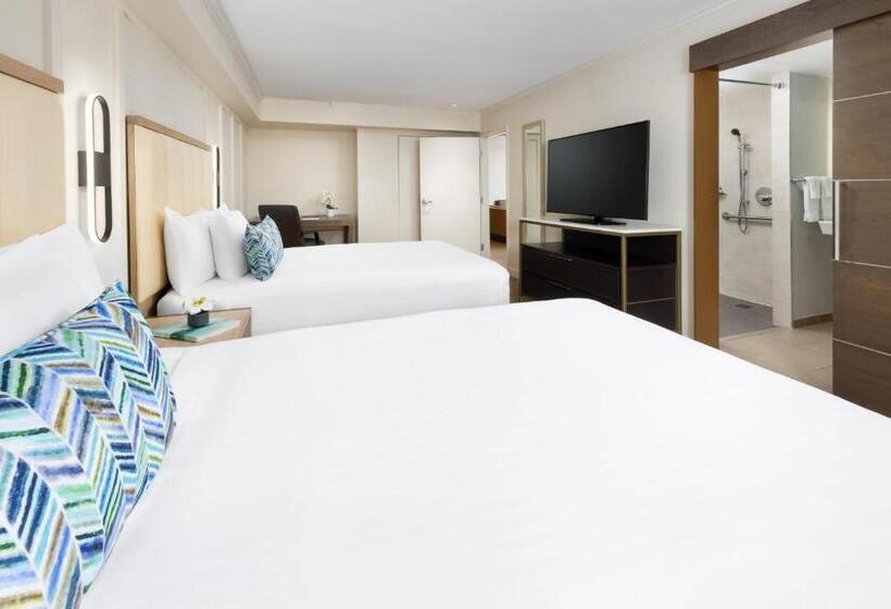 غرفة قياسية, The Anza  A Calabasas